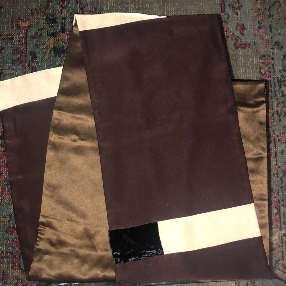 NEW Brown and Cream Satin Scarf
